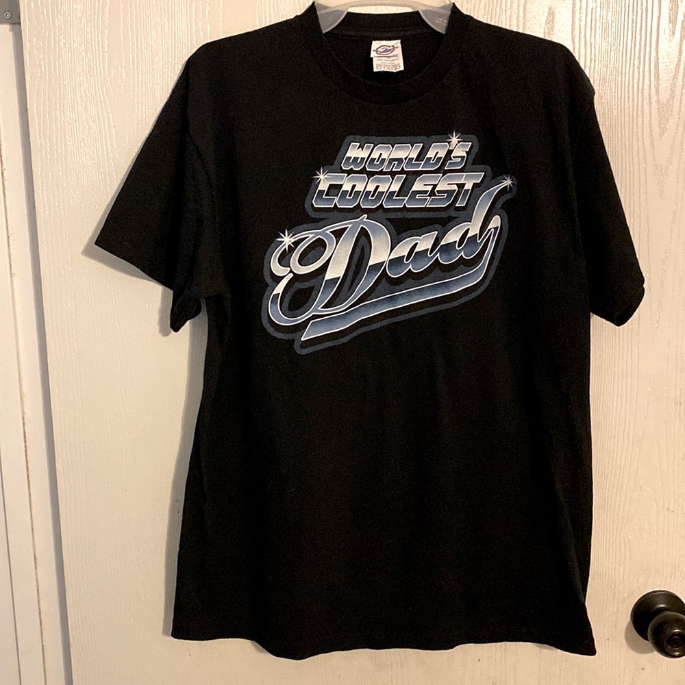 Men’s T-shirt with worlds coolest dad written on it